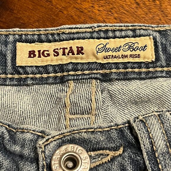 Big Star Sweet Boots Ultra Low Rise Light Wash Distressed Jeans Good VTG - Picture 6 of 14